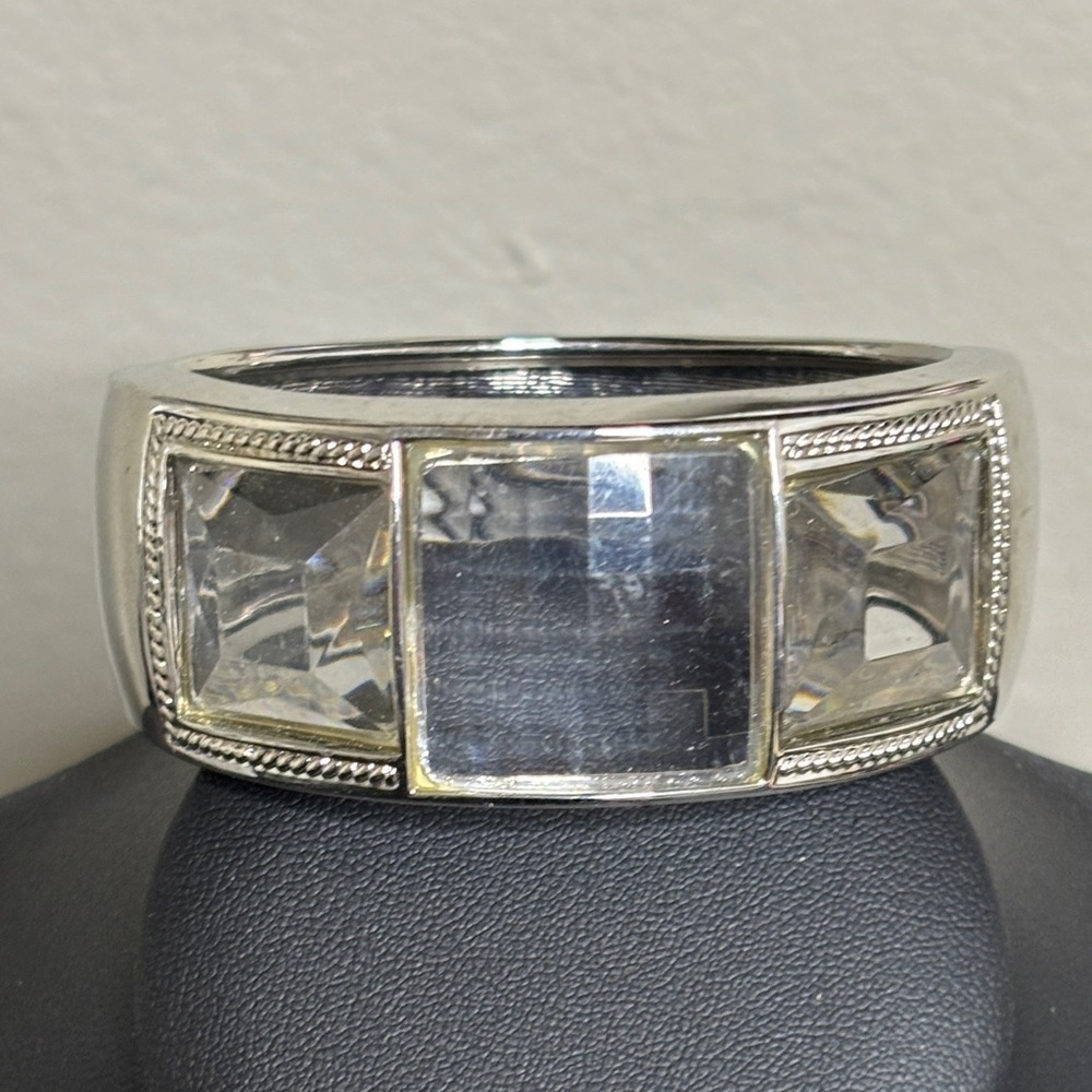 Silver Tone Clear Pattern Chunky Statement Clamper Hinged Bracelet